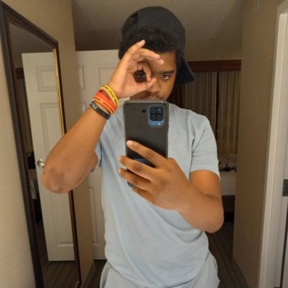 Meet your Posher, Antonio